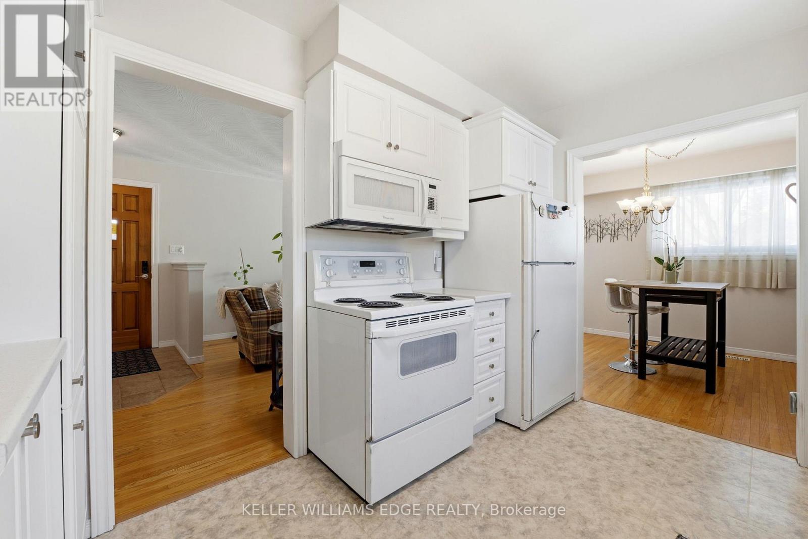 2426 Tait Avenue, Burlington, Ontario  L7P 1H1 - Photo 11 - W12843276