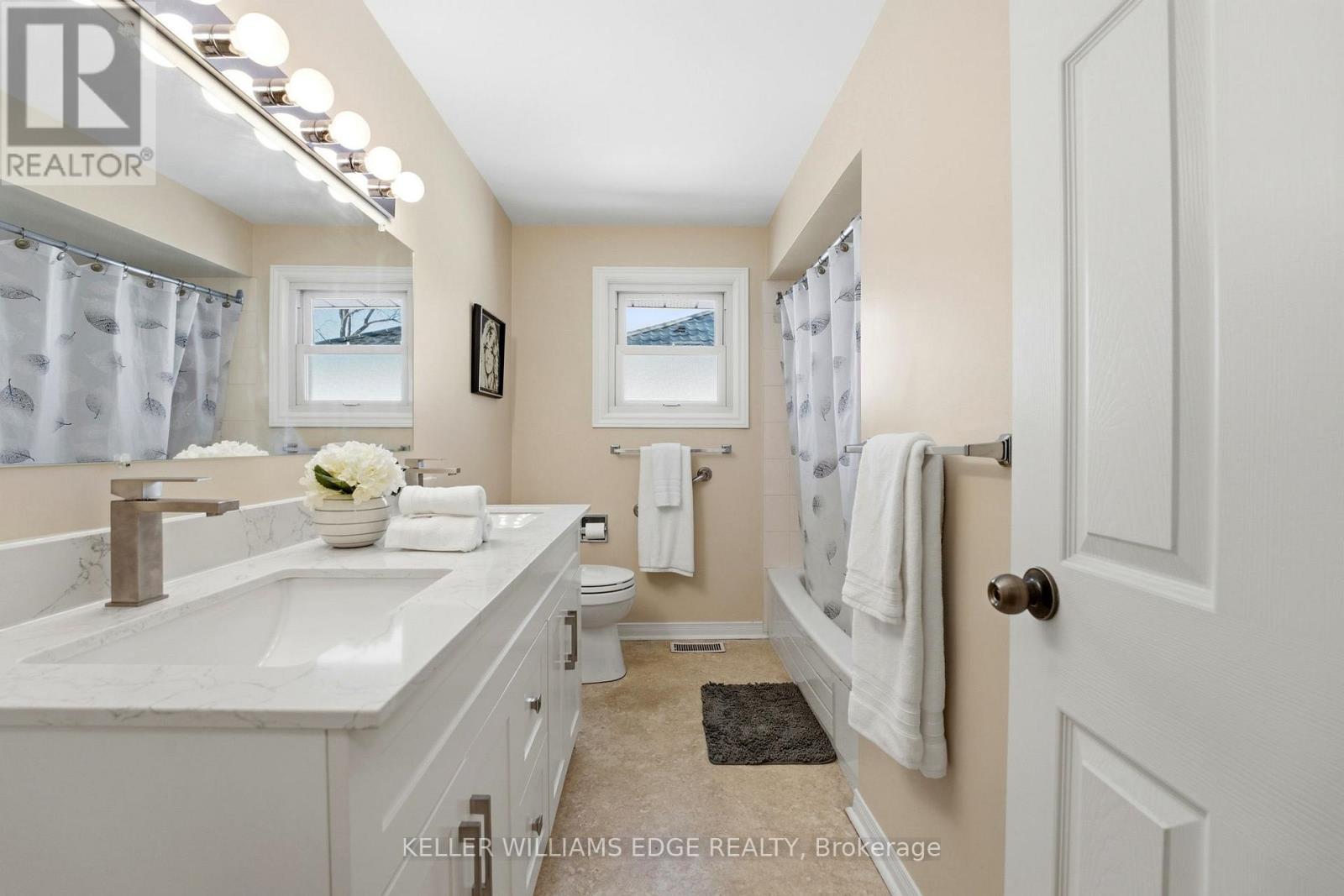 2426 Tait Avenue, Burlington, Ontario  L7P 1H1 - Photo 16 - W12843276