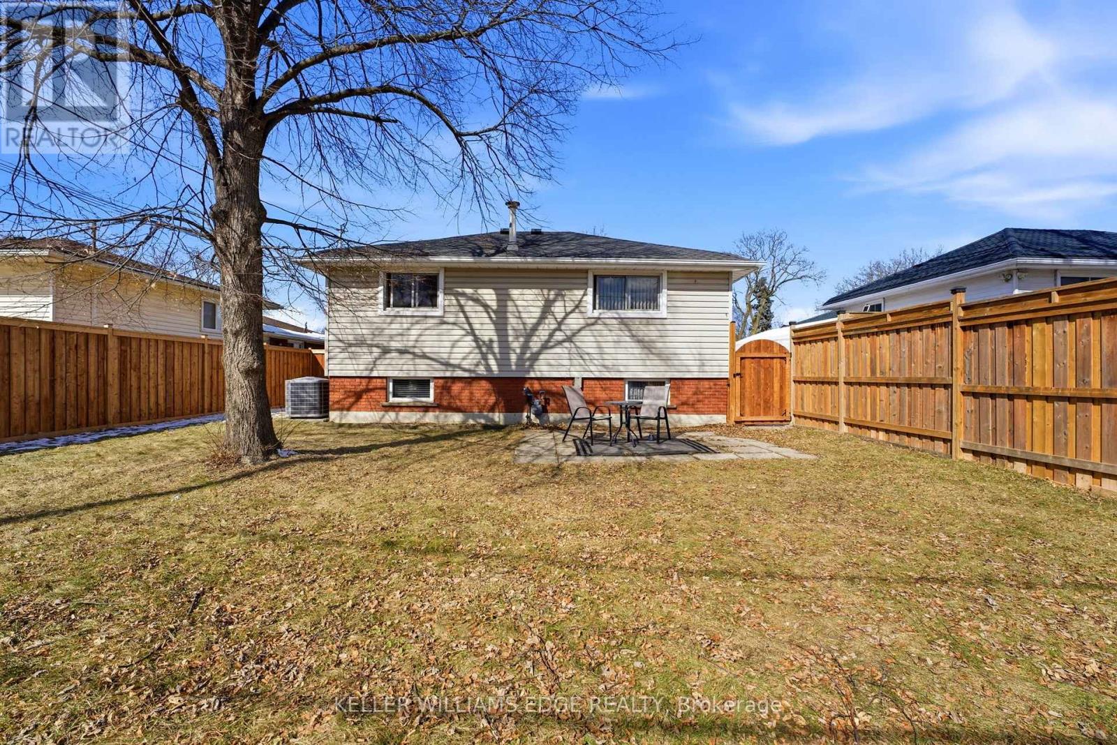 2426 Tait Avenue, Burlington, Ontario  L7P 1H1 - Photo 24 - W12843276