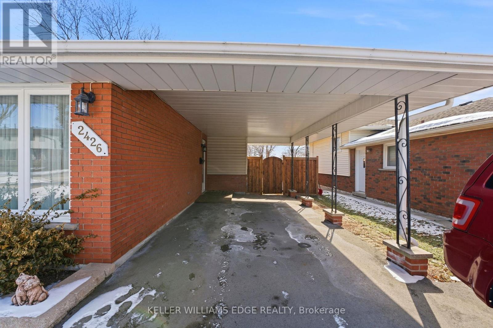 2426 Tait Avenue, Burlington, Ontario  L7P 1H1 - Photo 3 - W12843276