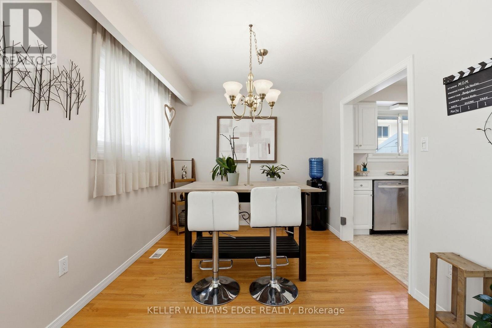 2426 Tait Avenue, Burlington, Ontario  L7P 1H1 - Photo 8 - W12843276