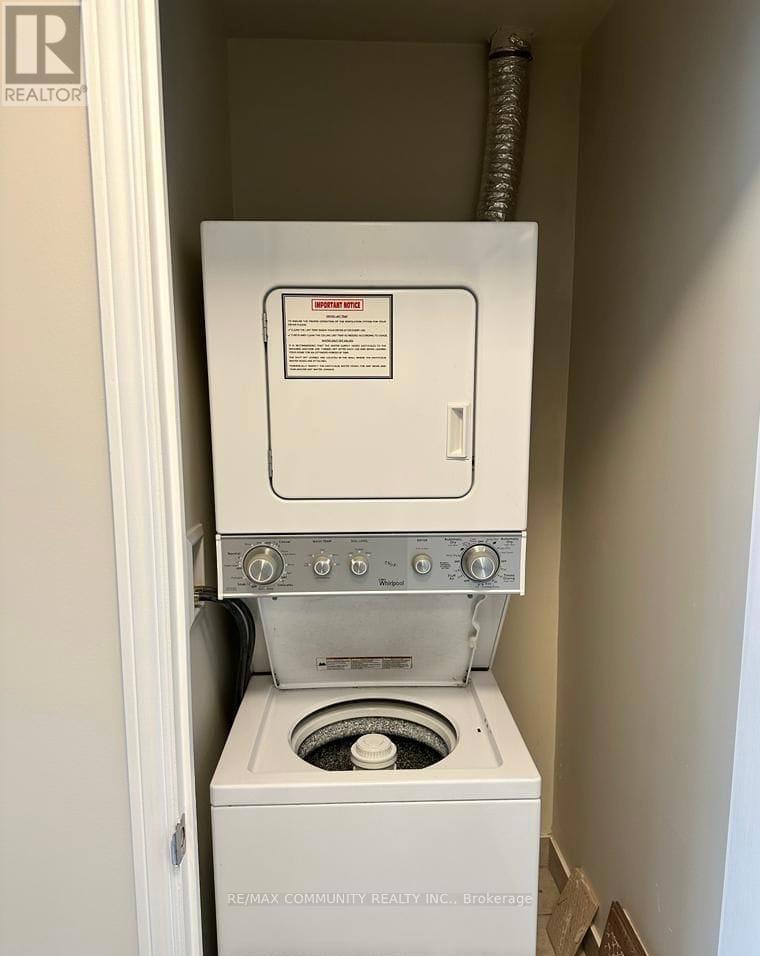 708 - 339 Rathburn Road W, Mississauga, Ontario  L5B 0K6 - Photo 7 - W12843288