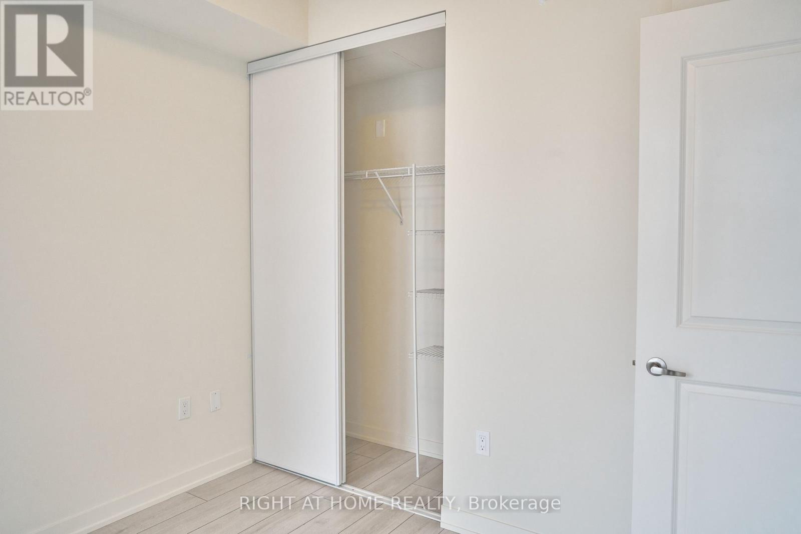 2407 - 38 Annie Craig Drive, Toronto, Ontario  M8V 0G9 - Photo 10 - W12843294