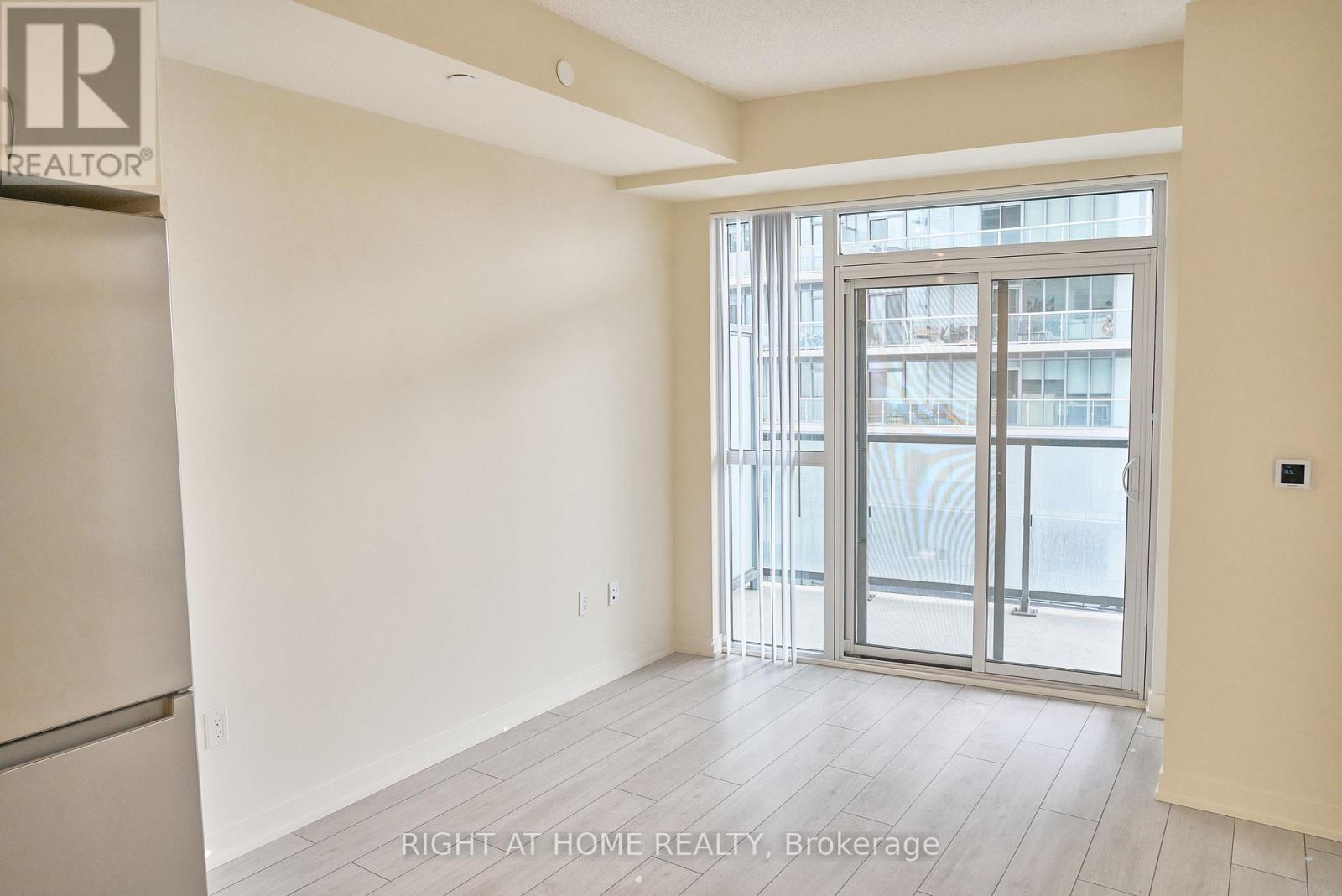 2407 - 38 Annie Craig Drive, Toronto, Ontario  M8V 0G9 - Photo 7 - W12843294