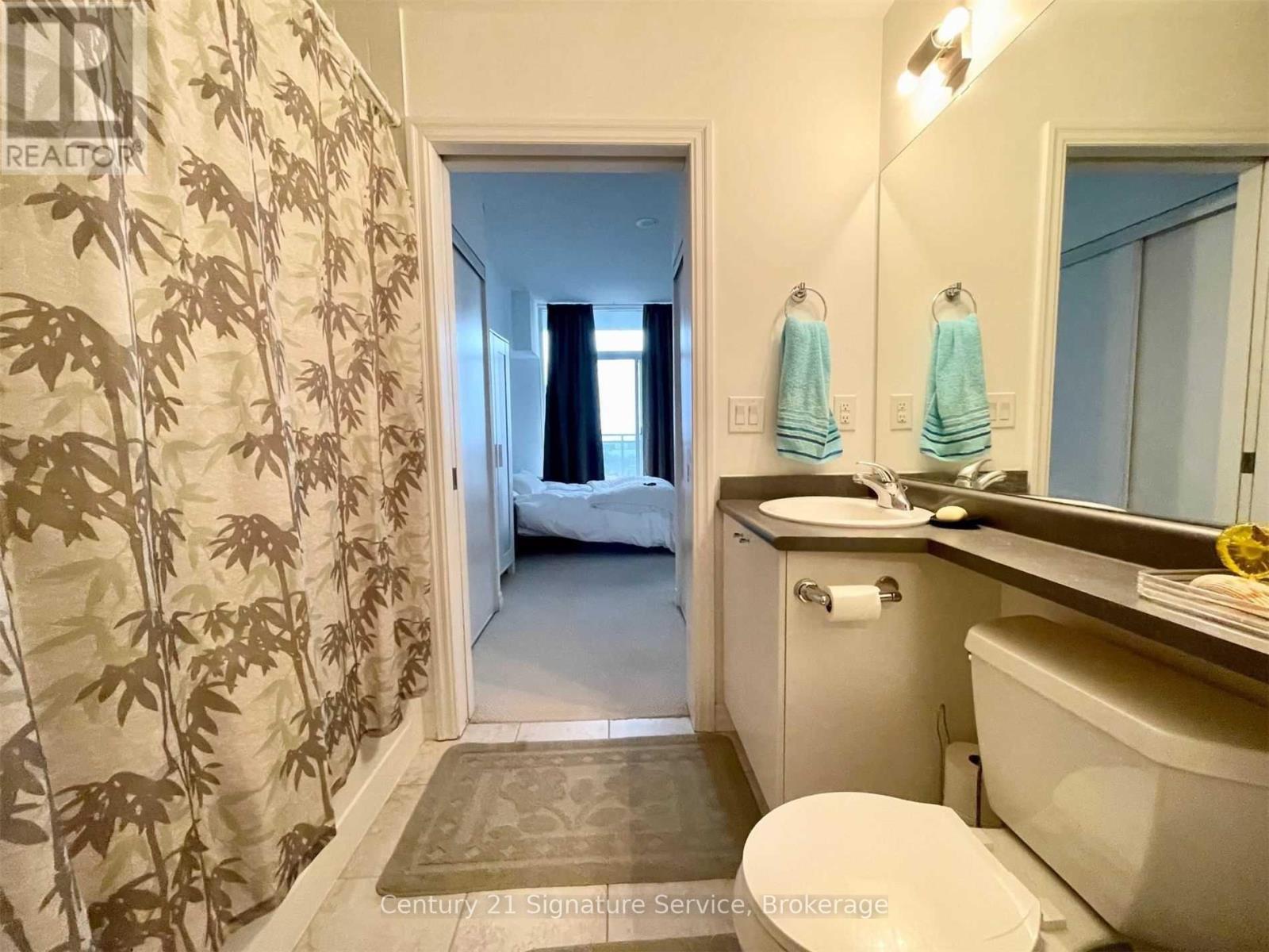 1606 - 223 Webb Drive, Mississauga, Ontario  L5B 0E8 - Photo 18 - W12843312