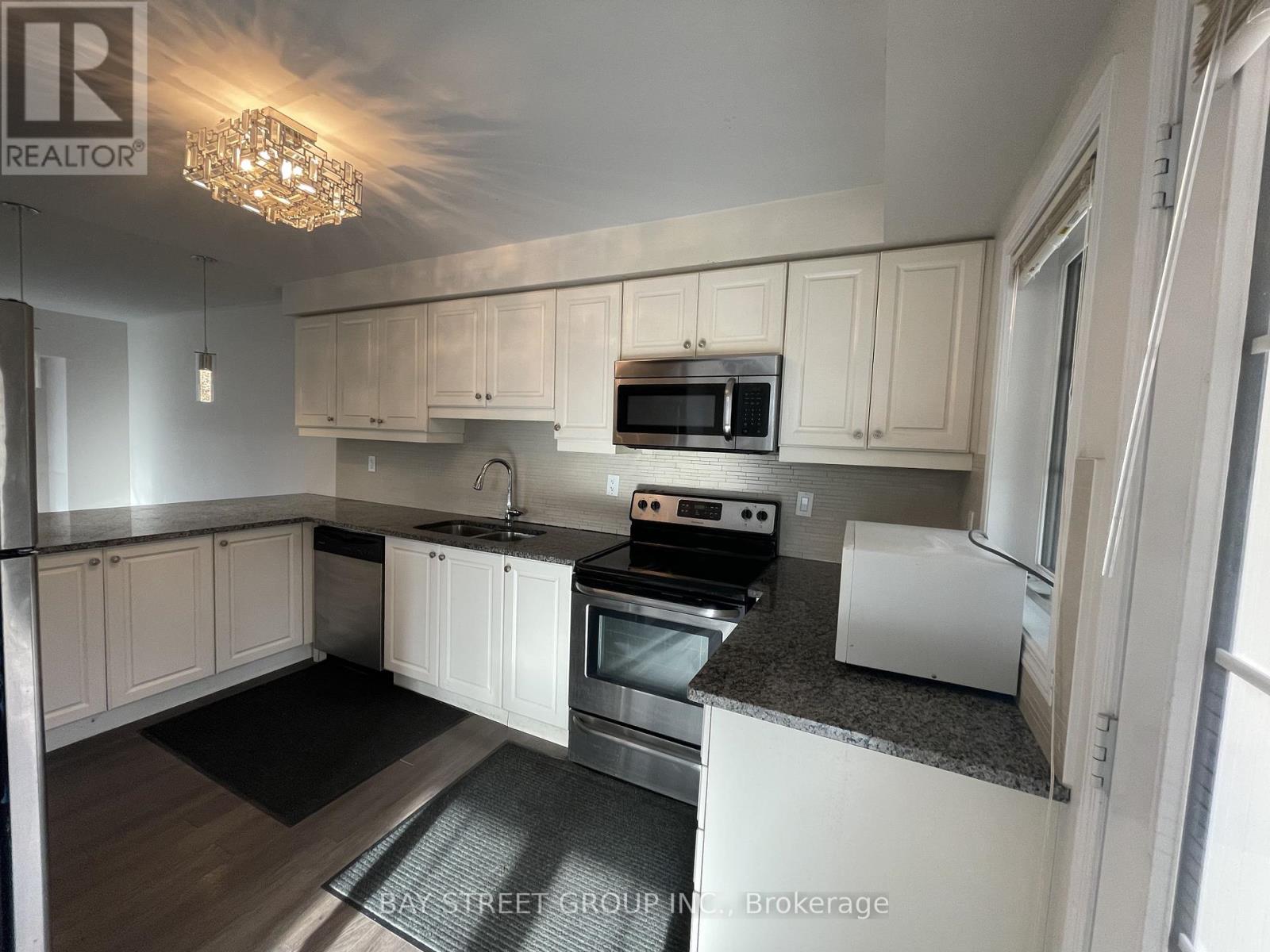 3067 Cashmere Gardens, Oakville, Ontario  L6M 0V2 - Photo 8 - W12843318