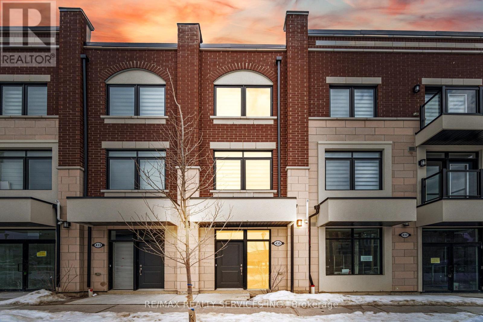 435 DOUGALL AVENUE, Caledon, Ontario