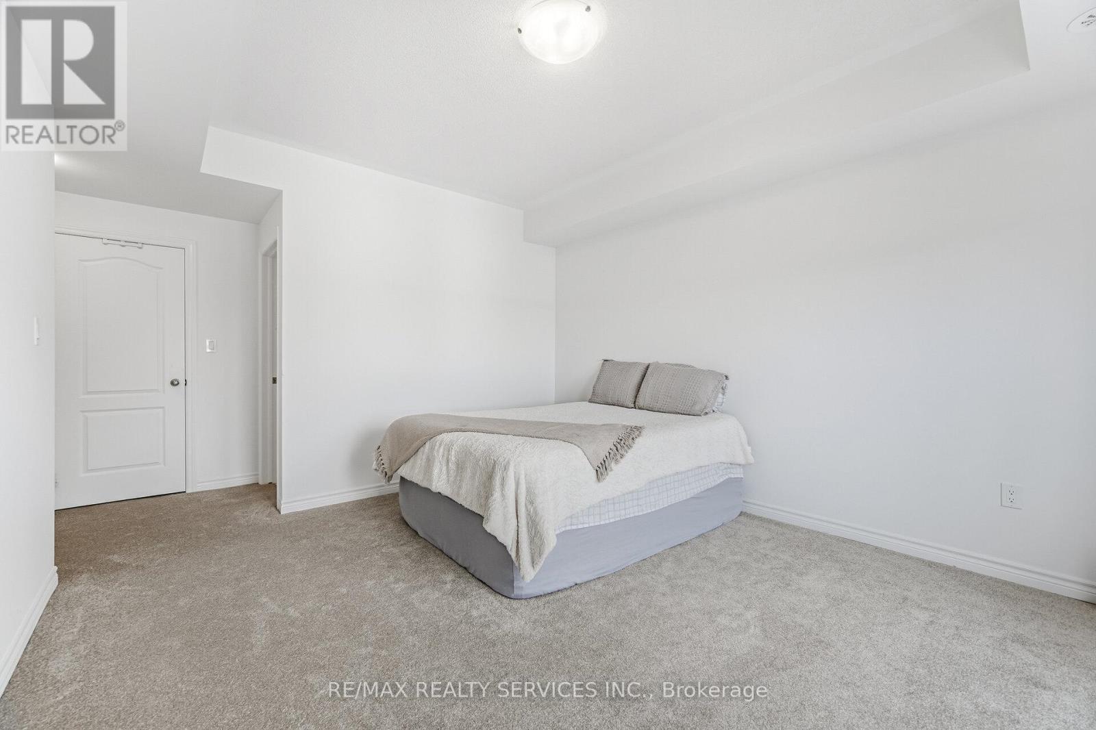 435 Dougall Avenue, Caledon, Ontario  L7C 4L5 - Photo 26 - W12843320