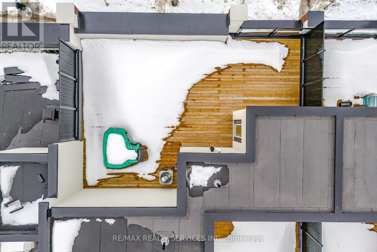 435 Dougall Avenue, Caledon, Ontario  L7C 4L5 - Photo 40 - W12843320