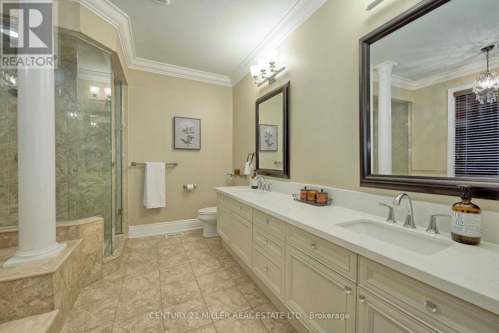 2334 Rideau Drive, Oakville, Ontario  L6H 7R6 - Photo 24 - W12843322