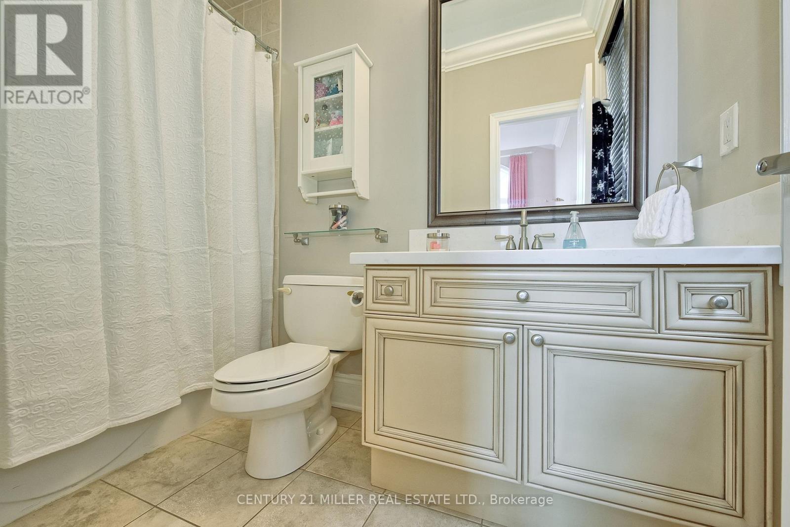 2334 Rideau Drive, Oakville, Ontario  L6H 7R6 - Photo 26 - W12843322