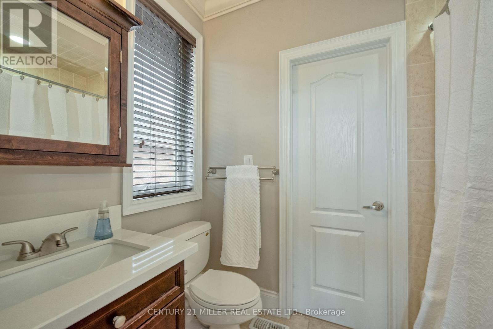 2334 Rideau Drive, Oakville, Ontario  L6H 7R6 - Photo 29 - W12843322