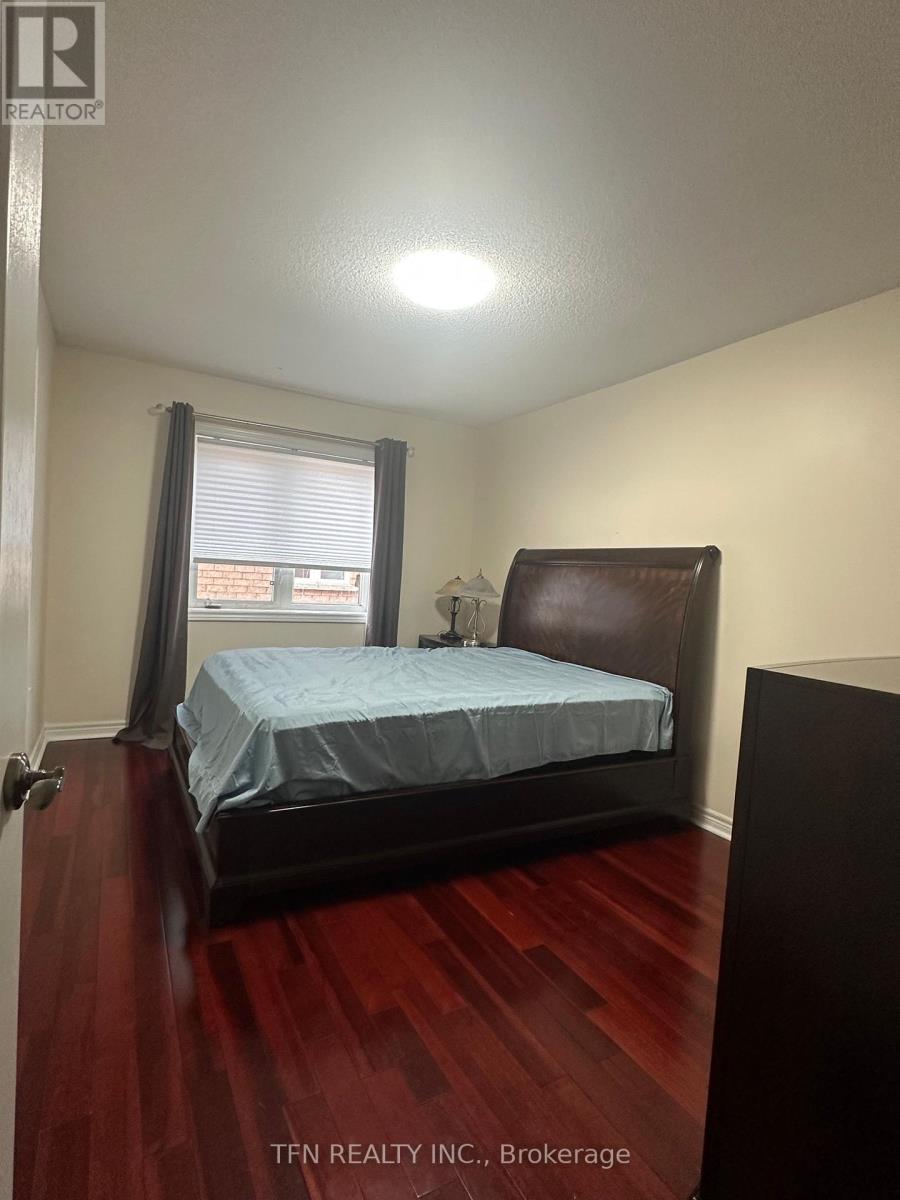 12 Whitepoppy Drive N, Brampton, Ontario  L7A 0L8 - Photo 11 - W12843380