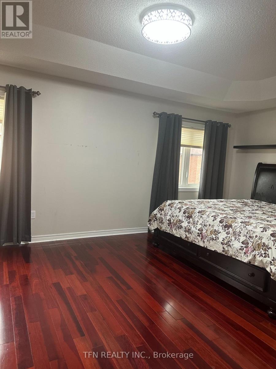 12 Whitepoppy Drive N, Brampton, Ontario  L7A 0L8 - Photo 6 - W12843380