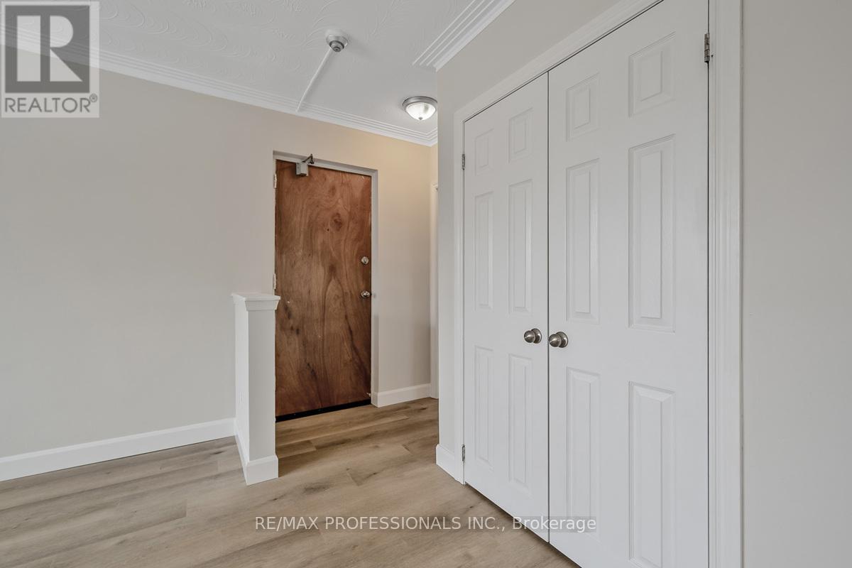 Unit 6 - 32 Heman Street, Toronto, Ontario  M8V 1X5 - Photo 3 - W12843398