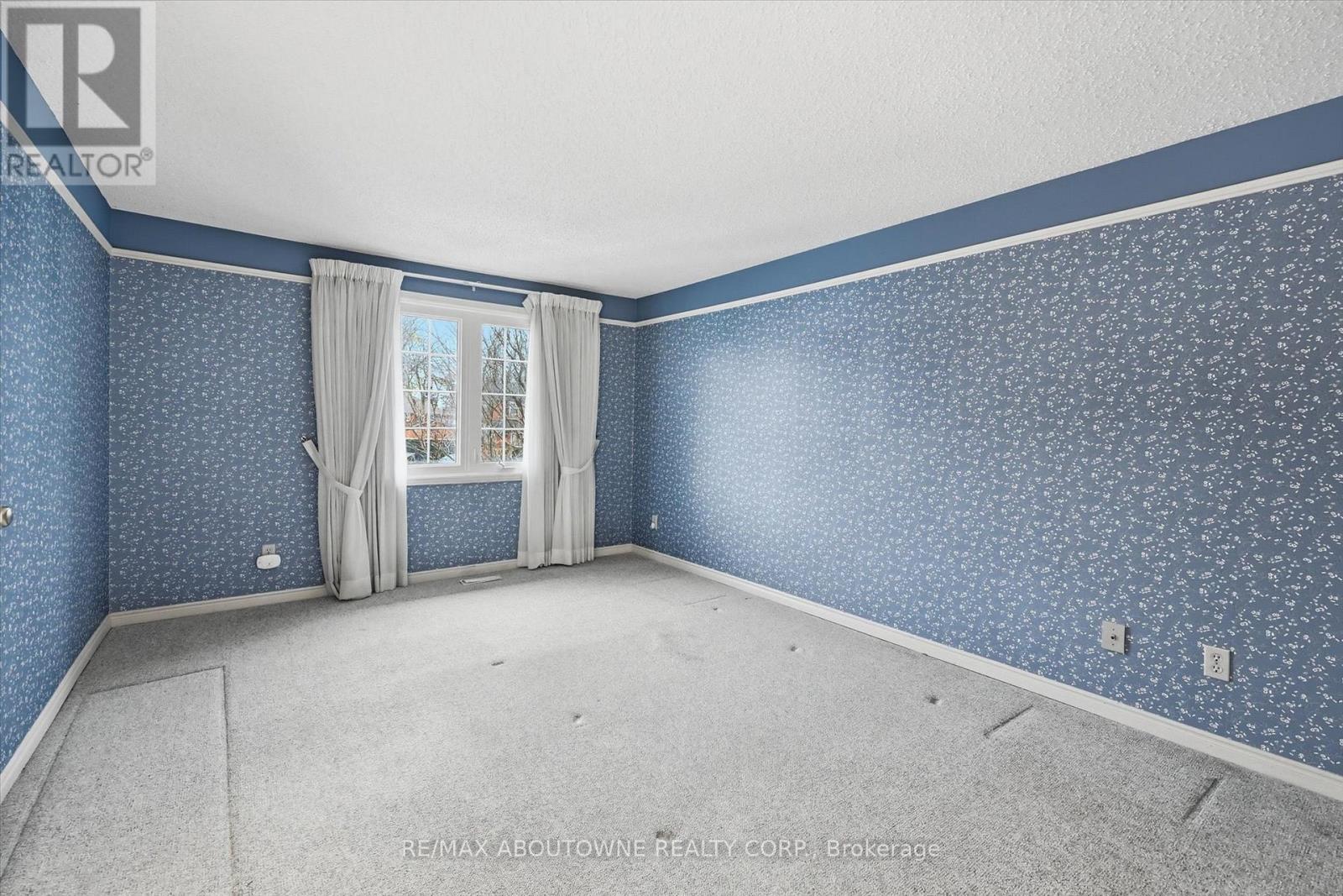 2115 Upland Drive, Burlington, Ontario  L7M 2Z2 - Photo 20 - W12843412