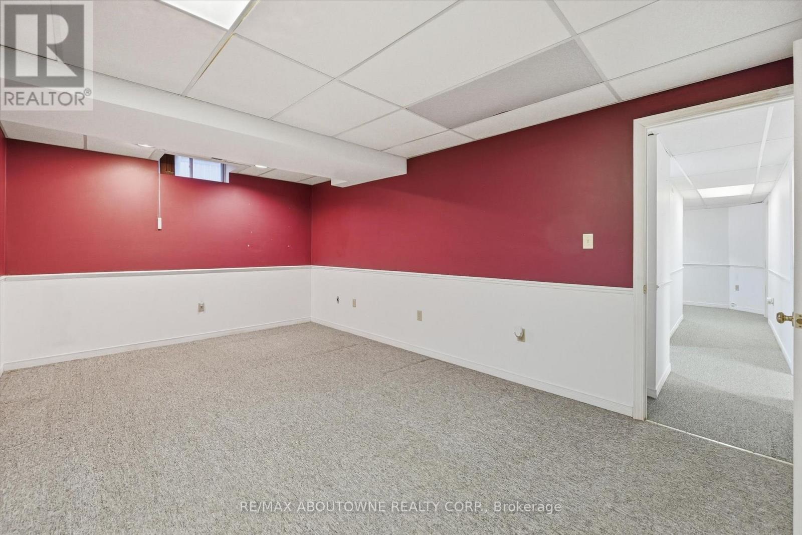 2115 Upland Drive, Burlington, Ontario  L7M 2Z2 - Photo 35 - W12843412