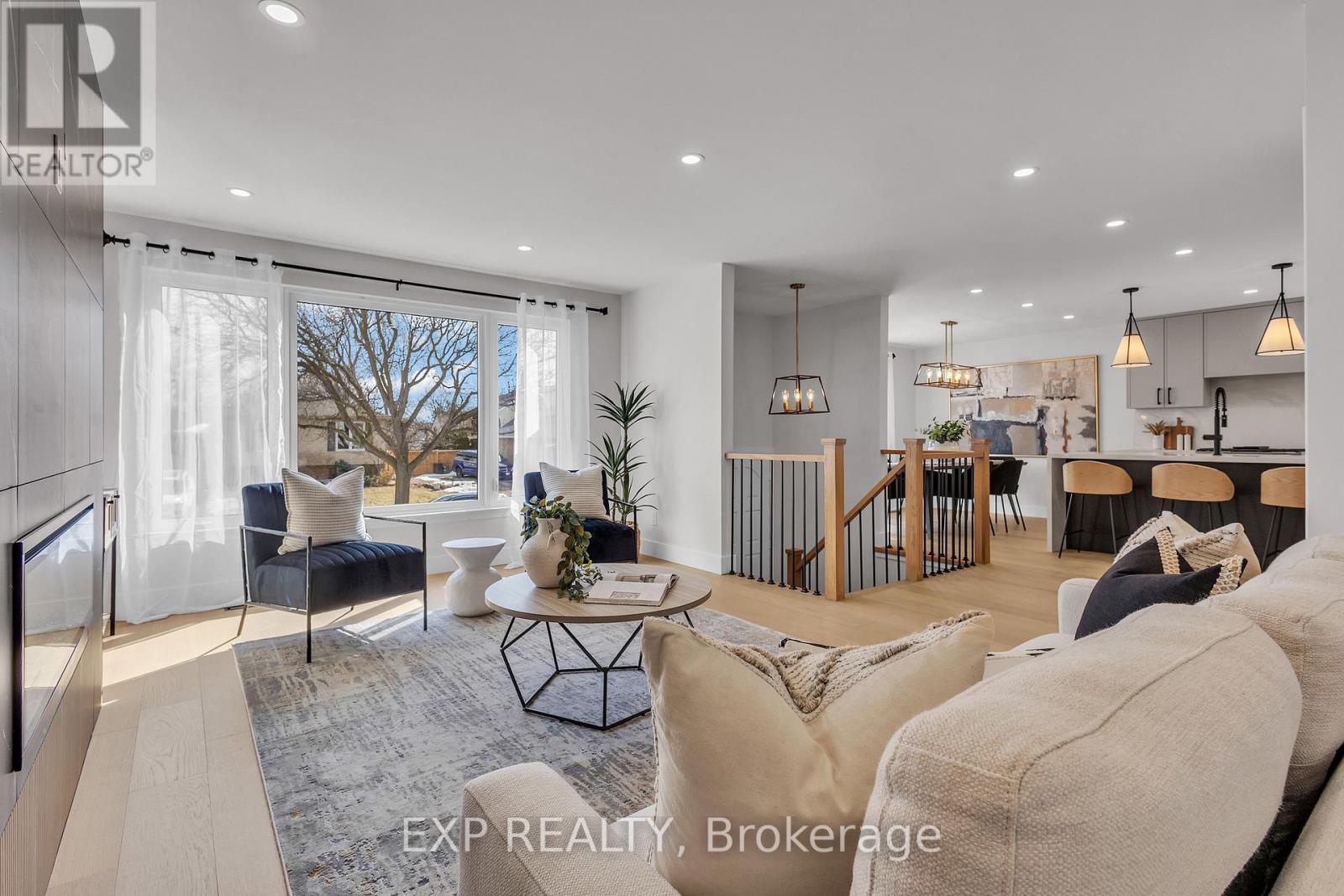 4185 Sutherland Crescent, Burlington, Ontario  L7L 5G3 - Photo 5 - W12843420