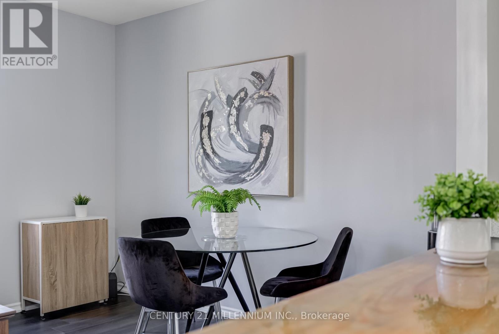 206 - 70 First Street, Orangeville, Ontario L9W 2E5 - Photo 9 - W12843466