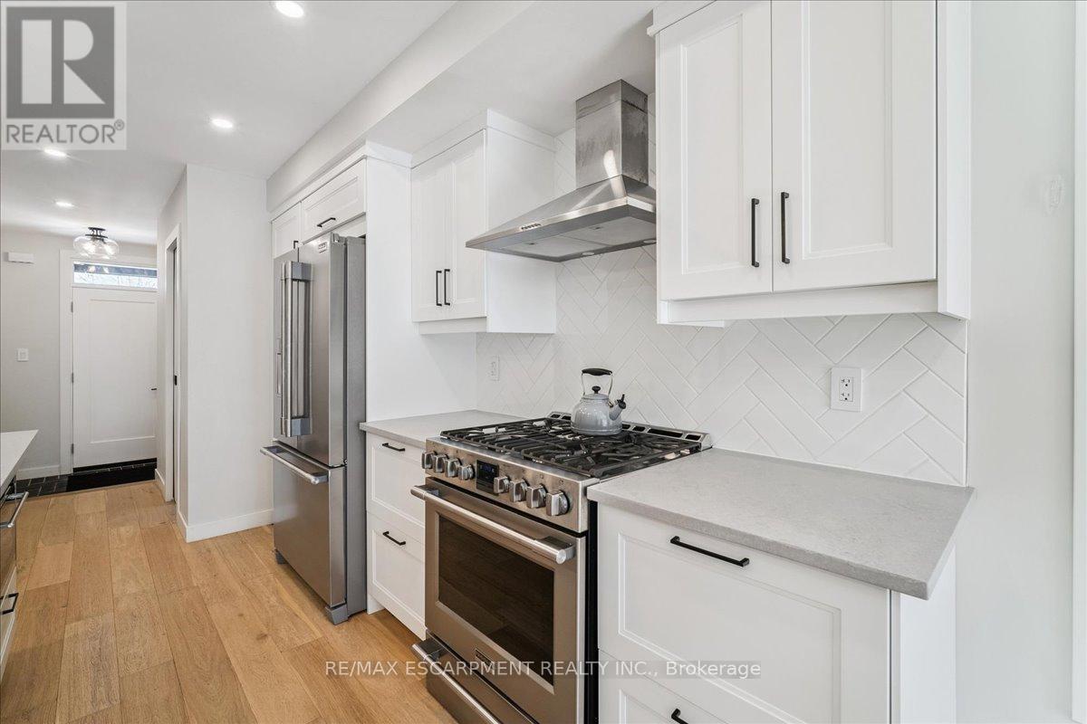 5474 Palmerston Crescent, Mississauga, Ontario  L5M 5Z8 - Photo 13 - W12843478