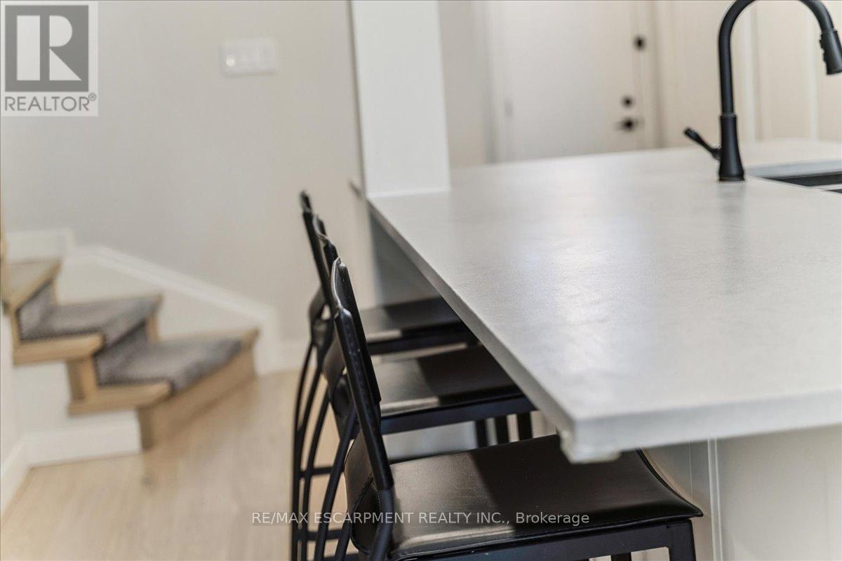 5474 Palmerston Crescent, Mississauga, Ontario  L5M 5Z8 - Photo 25 - W12843478