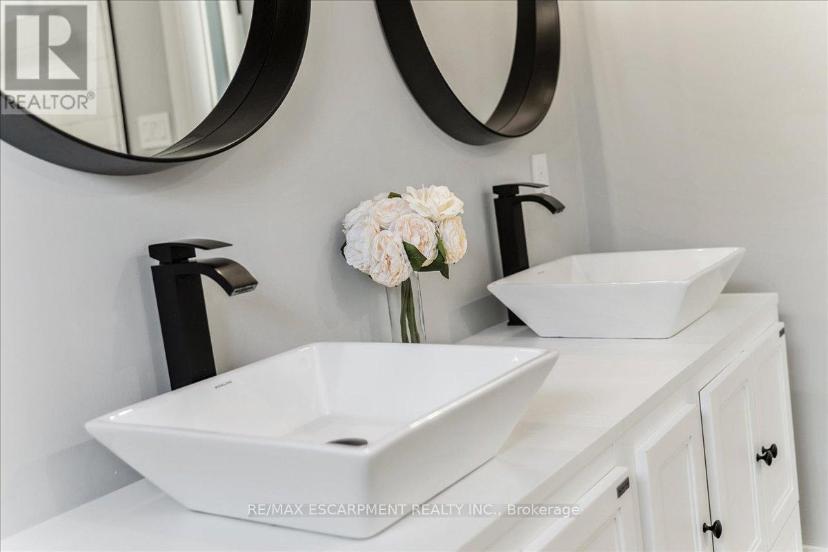 5474 Palmerston Crescent, Mississauga, Ontario  L5M 5Z8 - Photo 31 - W12843478