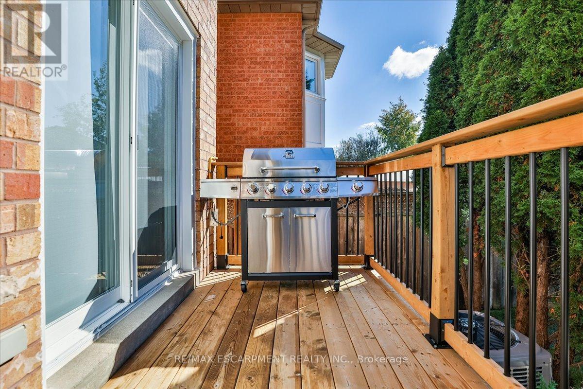 5474 Palmerston Crescent, Mississauga, Ontario  L5M 5Z8 - Photo 48 - W12843478