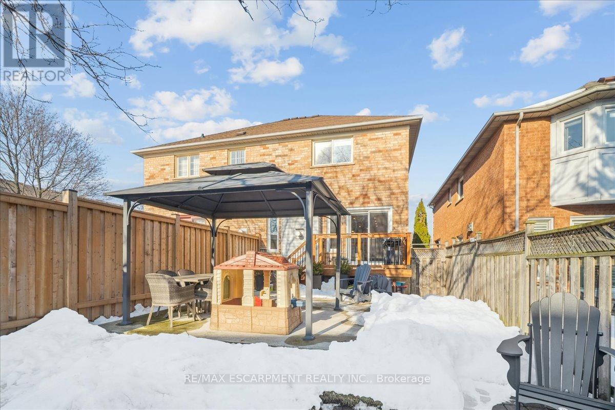 5474 Palmerston Crescent, Mississauga, Ontario  L5M 5Z8 - Photo 49 - W12843478