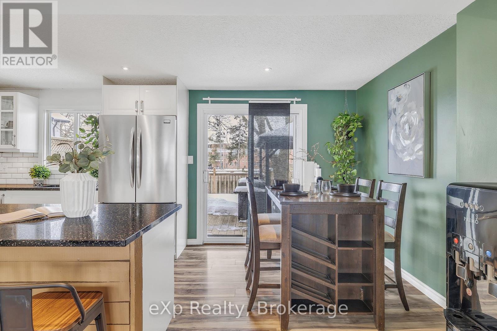 208 Linden Drive, Cambridge, Ontario  N3H 4Y2 - Photo 11 - X12838588