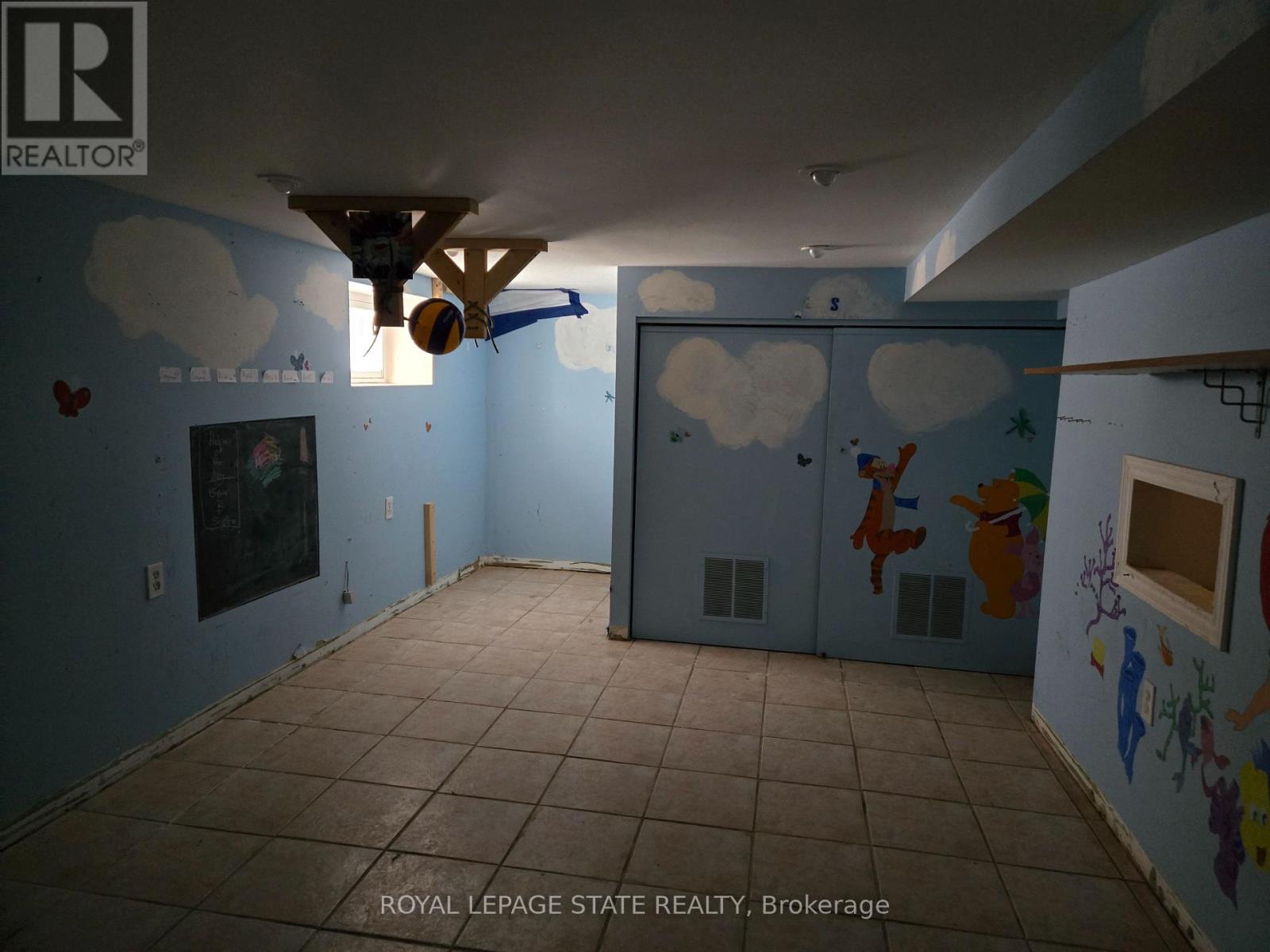 45 Chaplin Avenue, St. Catharines, Ontario  L2R 2E7 - Photo 10 - X12843262