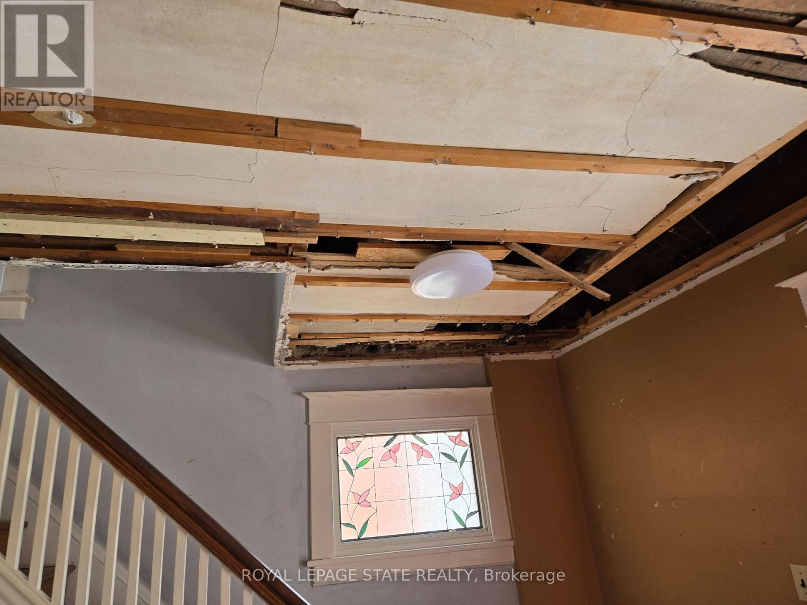 45 Chaplin Avenue, St. Catharines, Ontario  L2R 2E7 - Photo 5 - X12843262