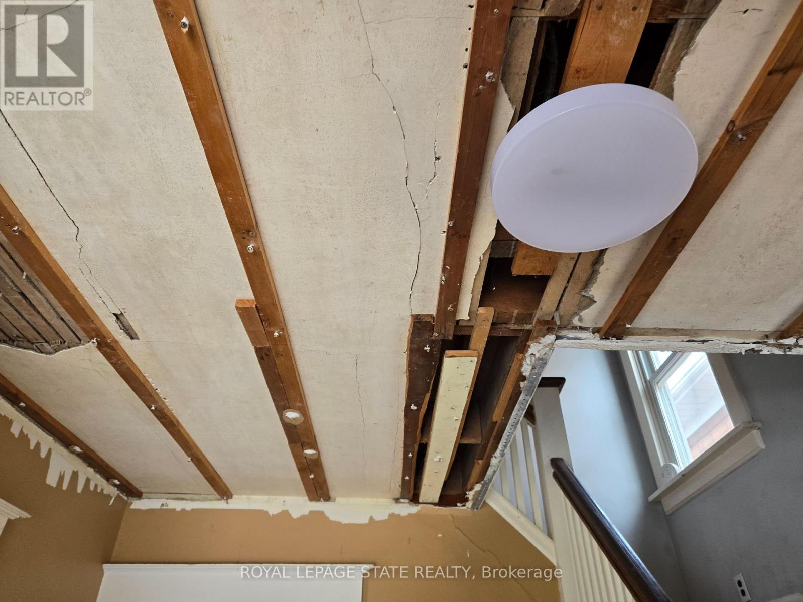 45 Chaplin Avenue, St. Catharines, Ontario  L2R 2E7 - Photo 6 - X12843262