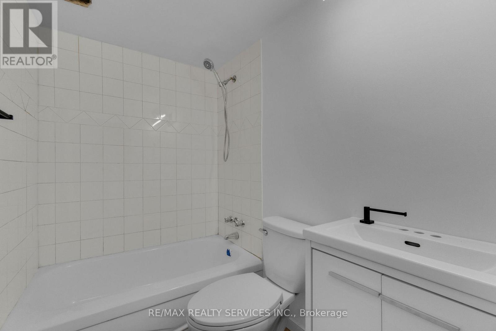 504 - 223 Jackson Street W, Hamilton, Ontario  L8P 4R4 - Photo 12 - X12843274