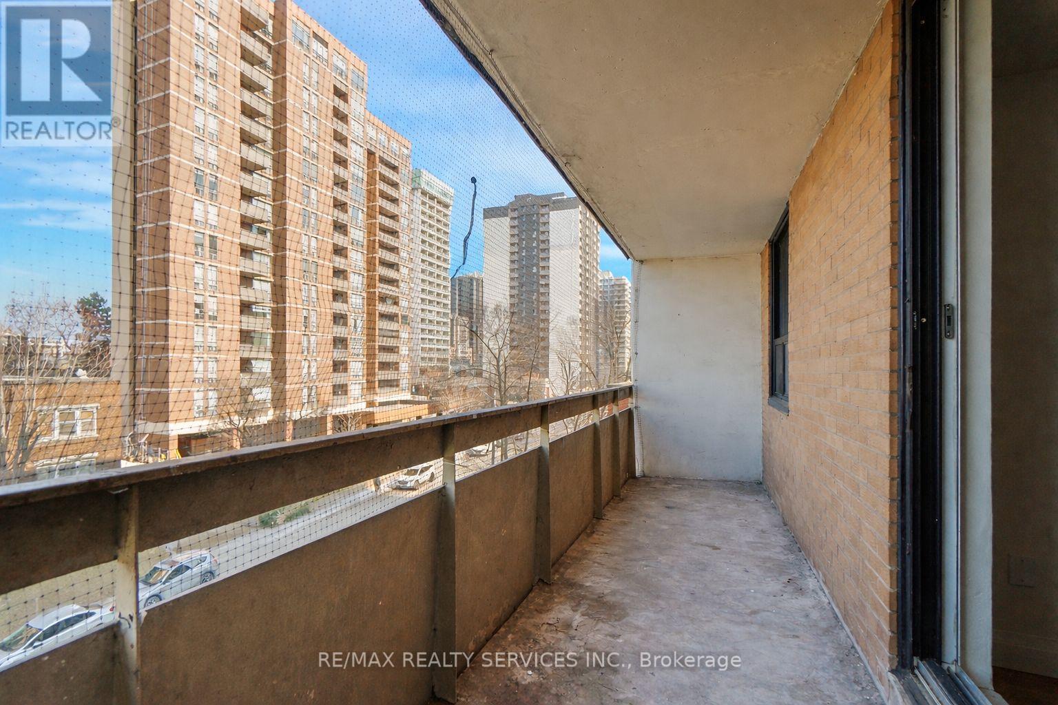 504 - 223 Jackson Street W, Hamilton, Ontario  L8P 4R4 - Photo 13 - X12843274