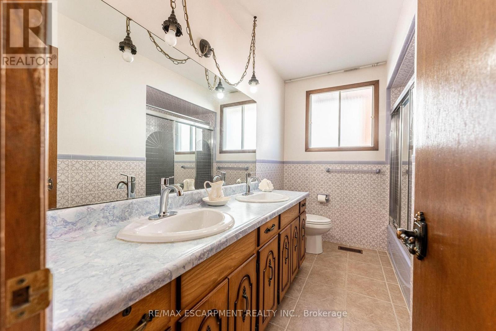 14 Eagleson Drive, St. Catharines, Ontario  L2M 7J4 - Photo 10 - X12843298