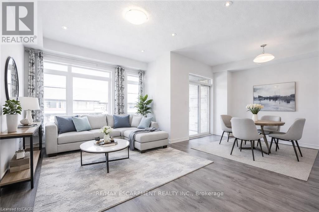 4874 Connor Drive, Lincoln, Ontario  L3J 0S2 - Photo 6 - X12843344