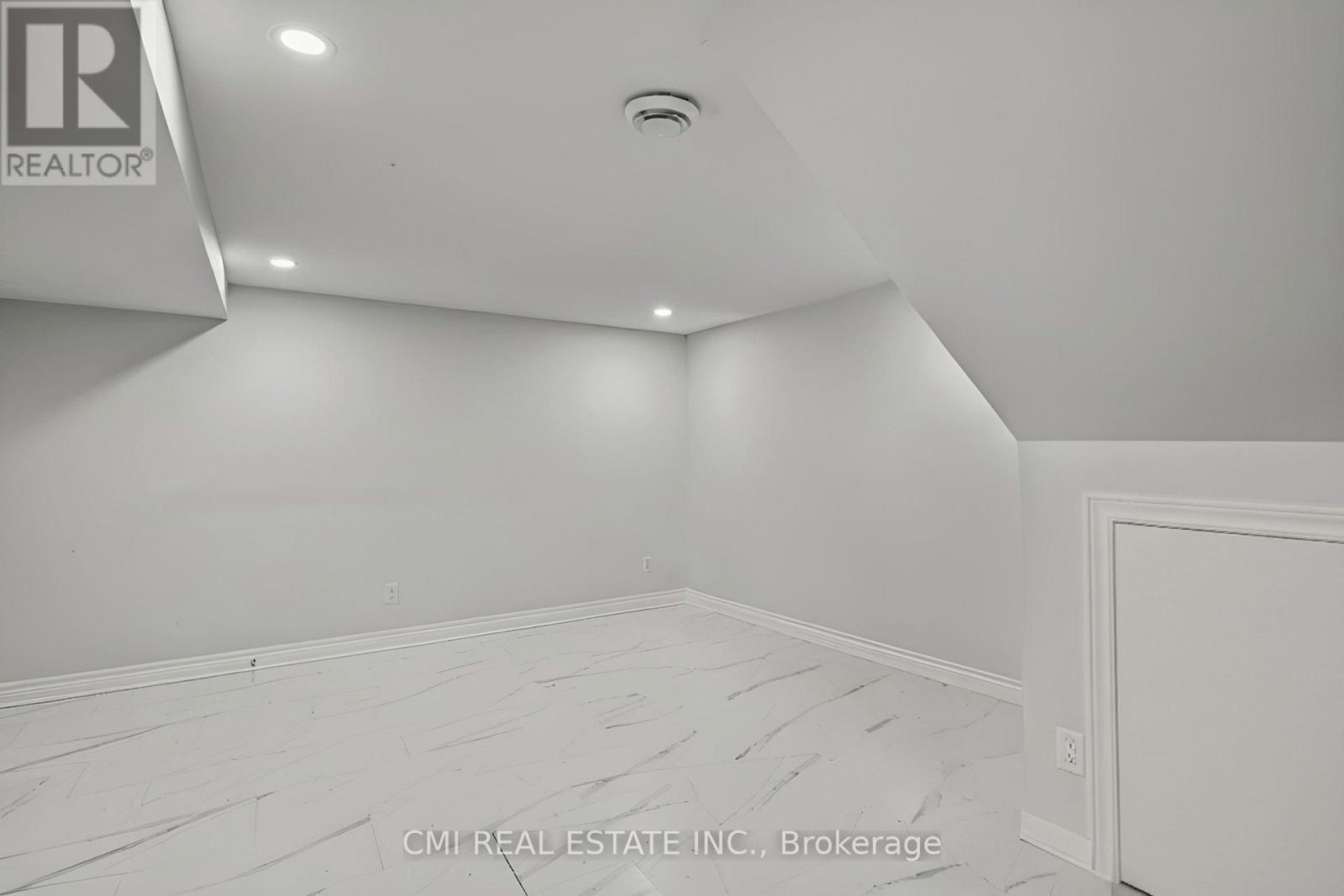 Lower Level - 6476 Maranda Street, Niagara Falls, Ontario  L2G 1Z7 - Photo 9 - X12843358