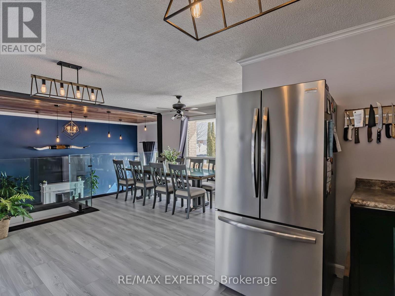 757 Kings Wharf Road, Kawartha Lakes, Ontario  K0M 1A0 - Photo 15 - X12843360