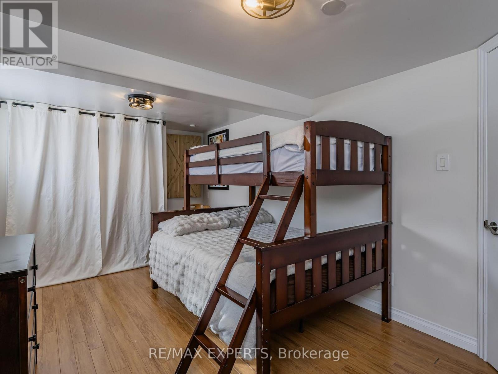 757 Kings Wharf Road, Kawartha Lakes, Ontario  K0M 1A0 - Photo 27 - X12843360