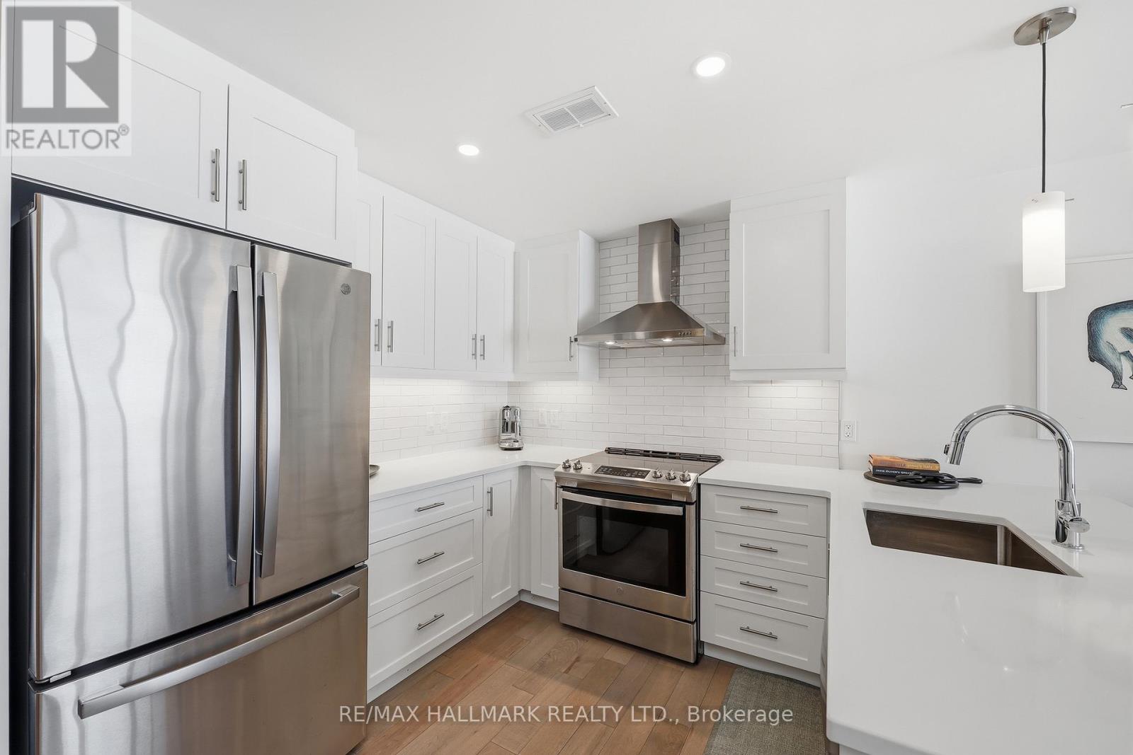 318 - 129b South Street, Gananoque, Ontario  K7G 0B1 - Photo 7 - X12843444