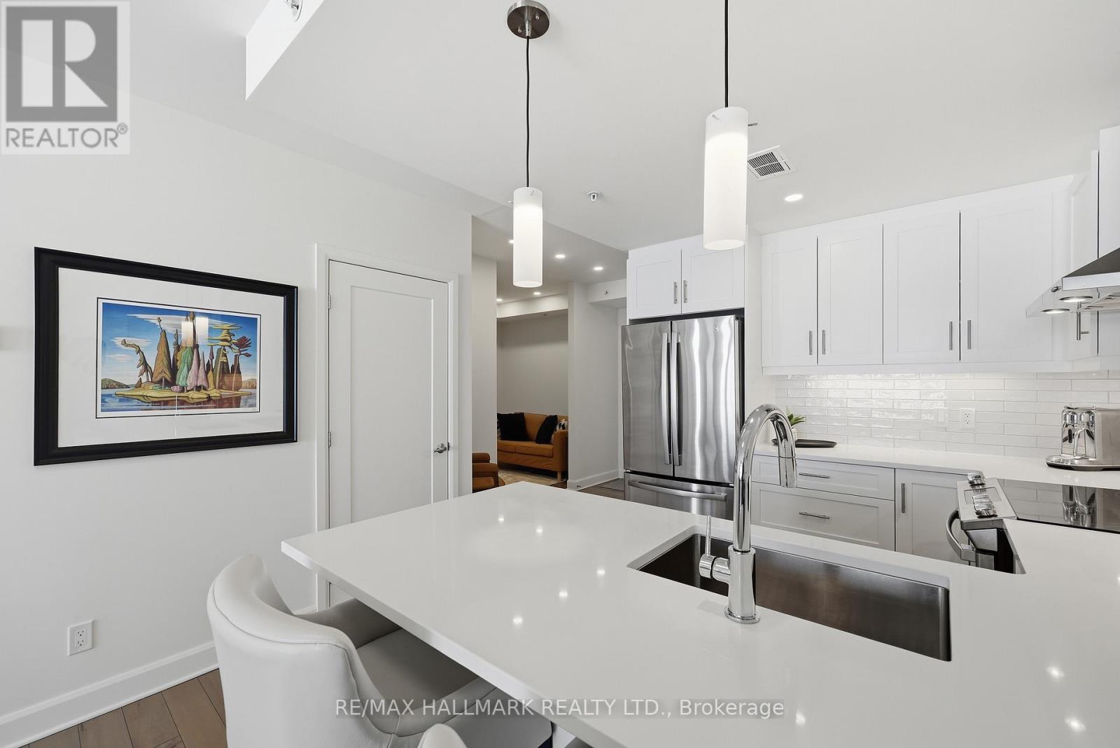 318 - 129b South Street, Gananoque, Ontario  K7G 0B1 - Photo 8 - X12843444