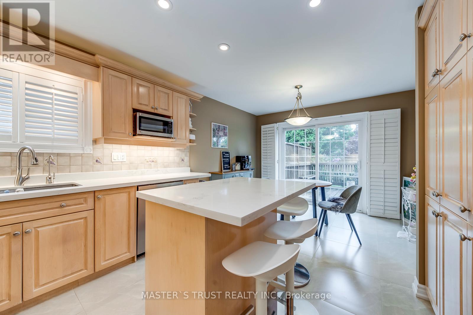 5428 Edencroft Crescent, Mississauga, Ontario  L5M 4M7 - Photo 16 - W12842912