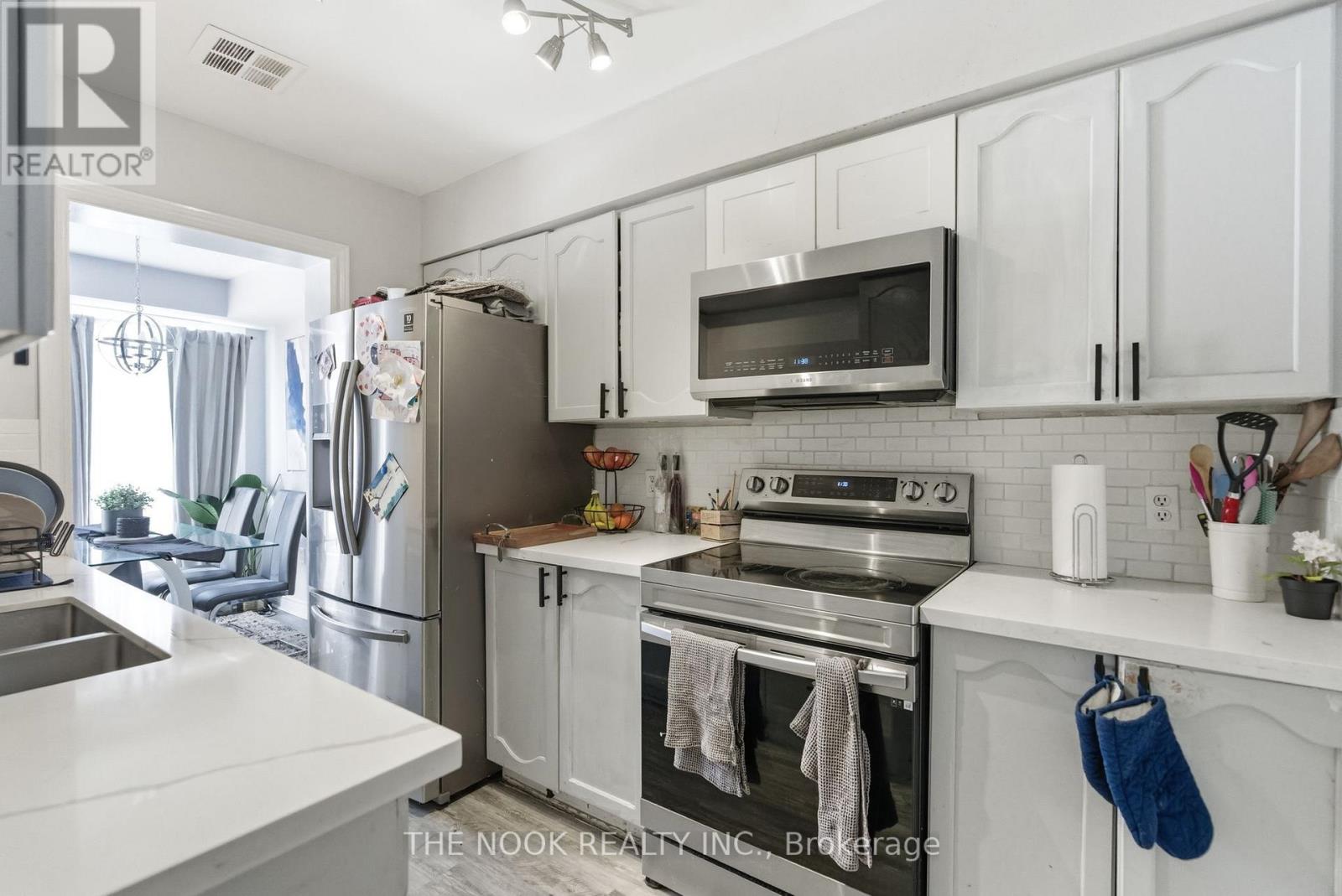 119 Brownstone Crescent, Clarington (Courtice), Ontario  L1E 2Y3 - Photo 12 - E12837462