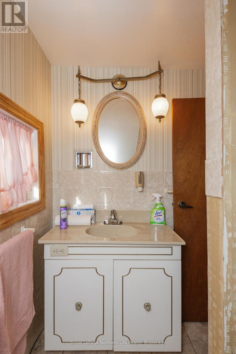 404 Main Street, Powassan, Ontario  P0H 1Z0 - Photo 37 - X12843532