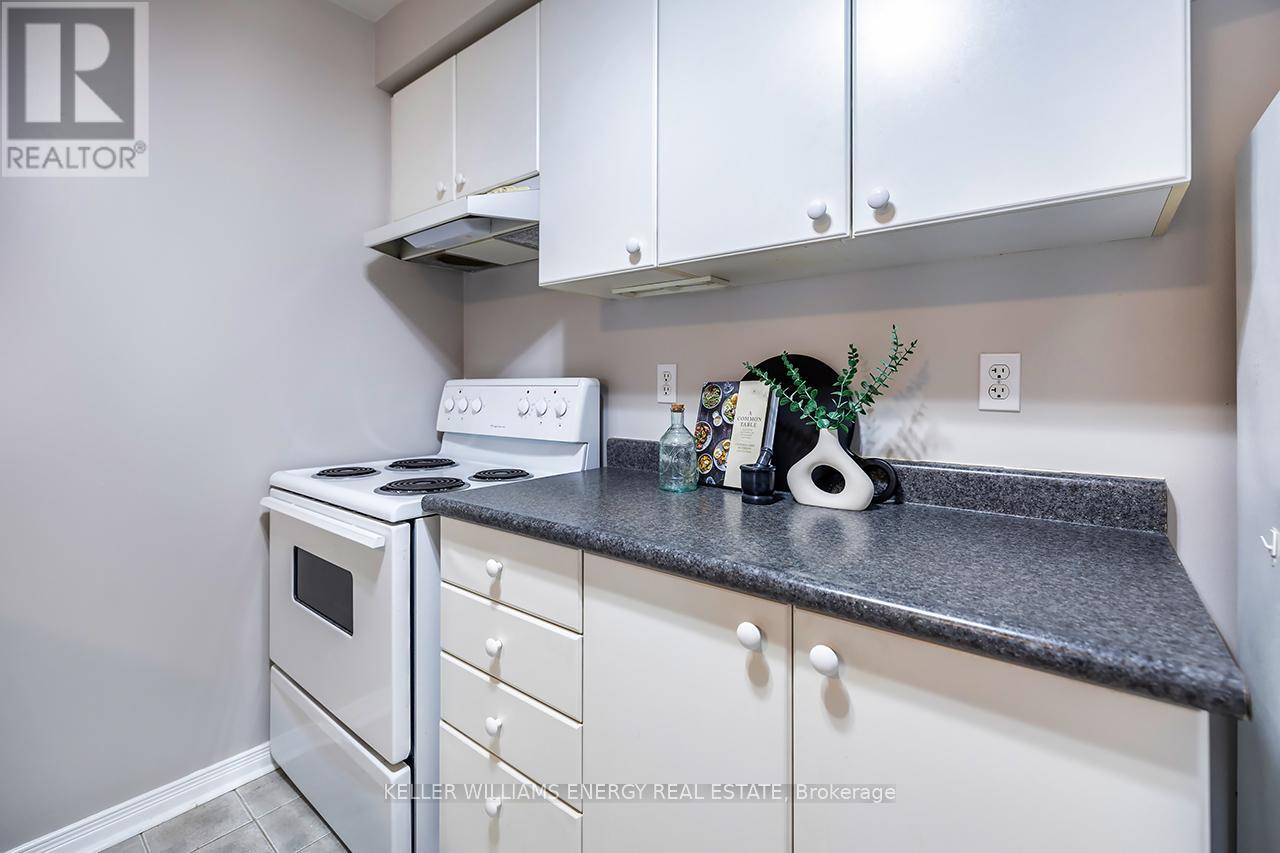 104 - 94 Aspen Springs Drive, Clarington, Ontario  L1C 5N4 - Photo 6 - E12843544