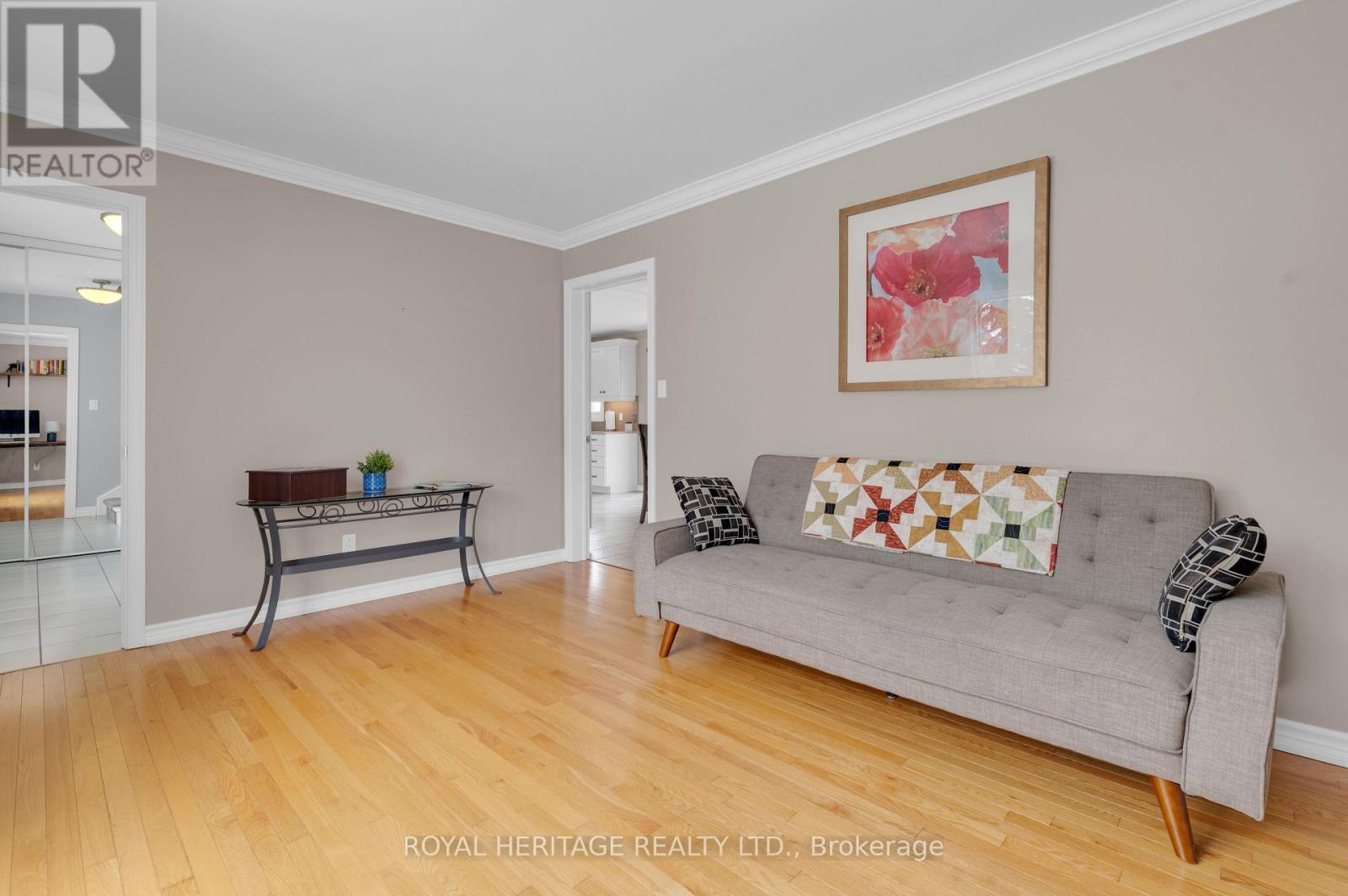 92 Parkview Heights, Quinte West (Murray Ward), Ontario  K8V 6P5 - Photo 3 - X12843568