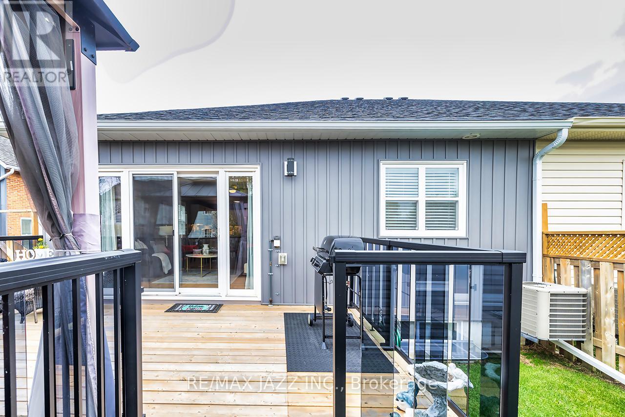 706 Ontario Street, Cobourg, Ontario  K9A 3C5 - Photo 32 - X12843640