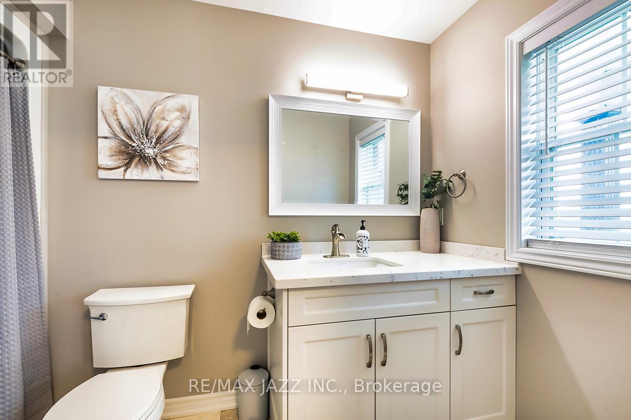 706 Ontario Street, Cobourg, Ontario  K9A 3C5 - Photo 6 - X12843640