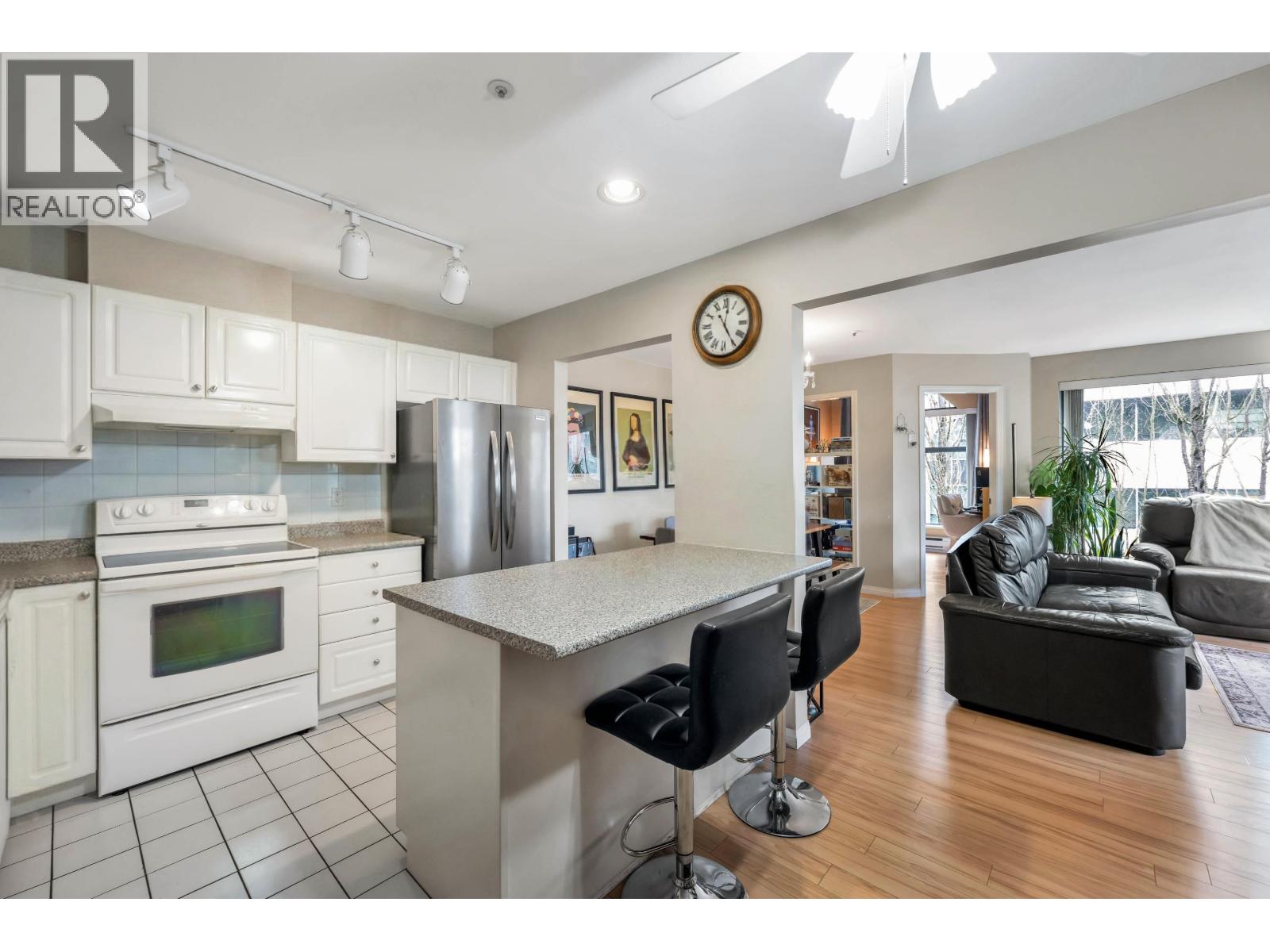 411 2968 Burlington Drive, Coquitlam, British Columbia  V3B 7N4 - Photo 10 - R3095150