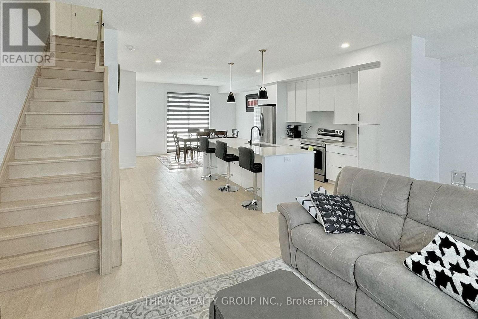 1979 Upperpoint Gate, London South, Ontario  N6K 0L2 - Photo 10 - X12843548